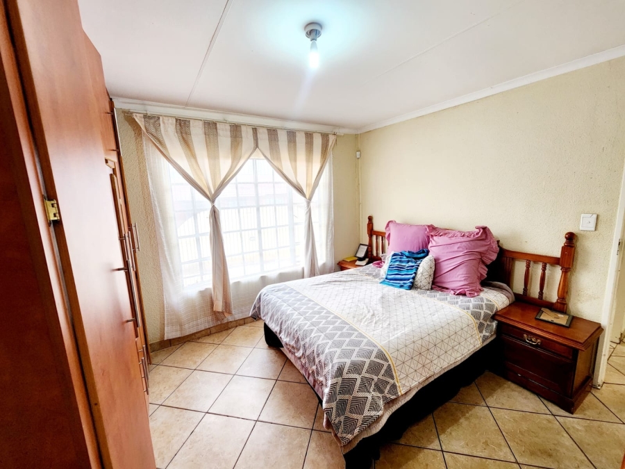 3 Bedroom Property for Sale in Geelhoutpark North West